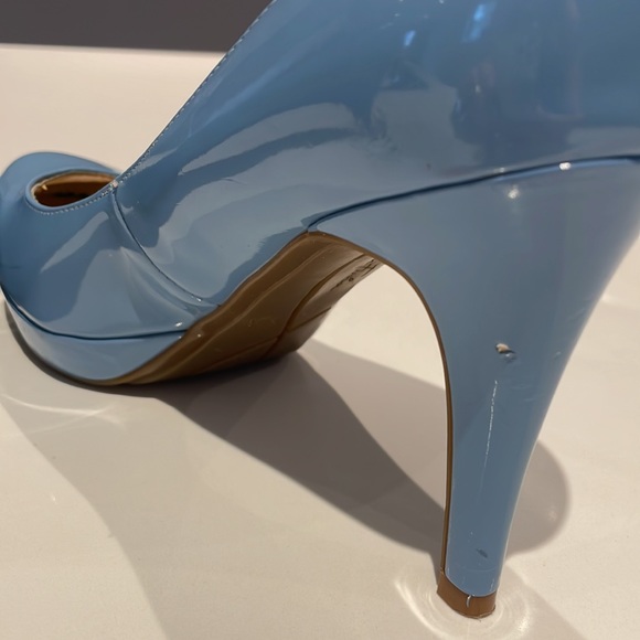 (2/$50) Marc Fisher Powder Blue Patent Heels - 7.5 - Picture 8 of 13